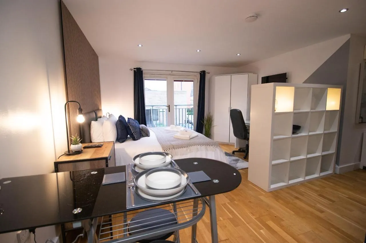 Union Suite Cambridge  0*, Cambridge (Cambridgeshire)